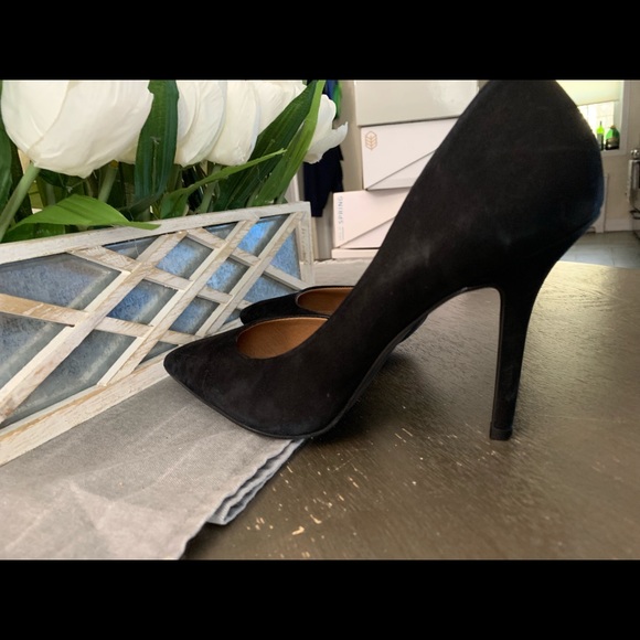 Black Steven Madden Heels - Picture 6 of 7